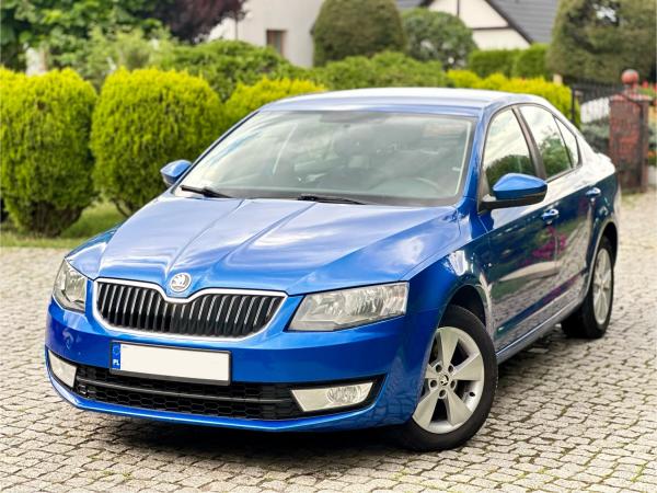 Skoda Octavia NIEBIESKA
