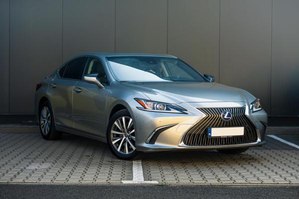 LEXUS ES300H
